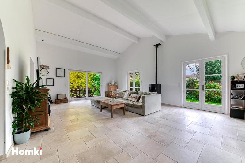 Maison - 185 m² - 6 pièces