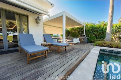 Maison de maîtres - 348 m² - 11 pièces