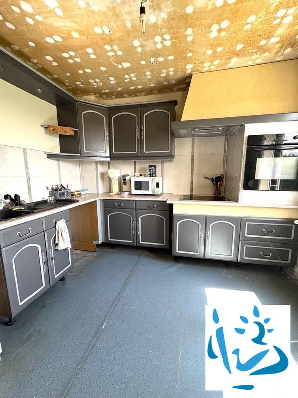 Maison - 81 m² - 6 pièces