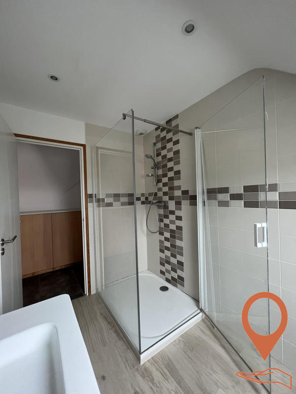 Maison - 174 m² - 6 pièces