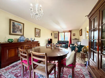 Maison - 145 m² - 6 pièces