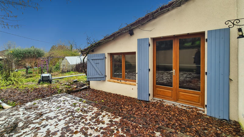 Maison - 242 m² - 9 pièces