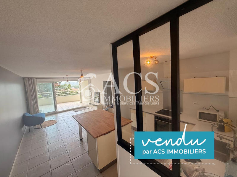 Appartement - 60 m² - 3 pièces