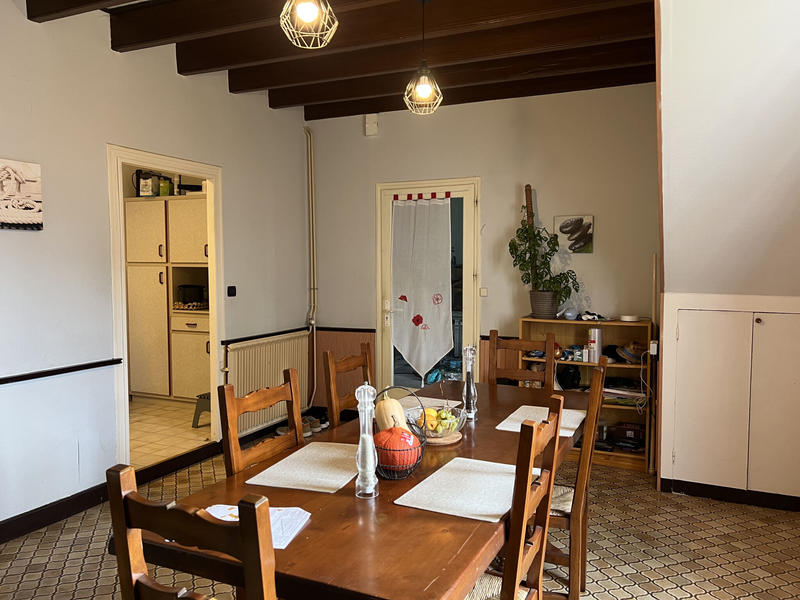 Maison - 209 m² - 6 pièces