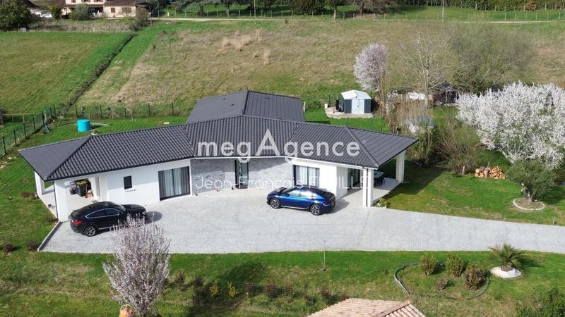 Maison - 200 m² - 6 pièces