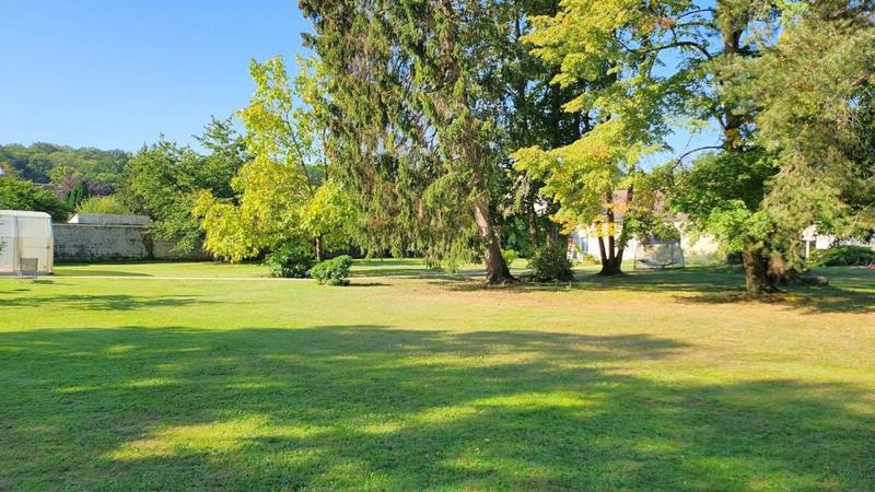 Maison - 320 m² - 11 pièces