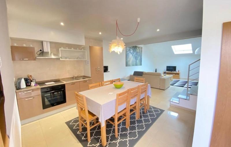 Propriété - 869 m² - 22 pièces