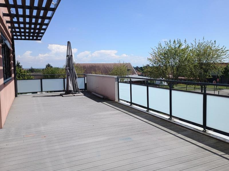 Bureau - 131 m² - 7 pièces