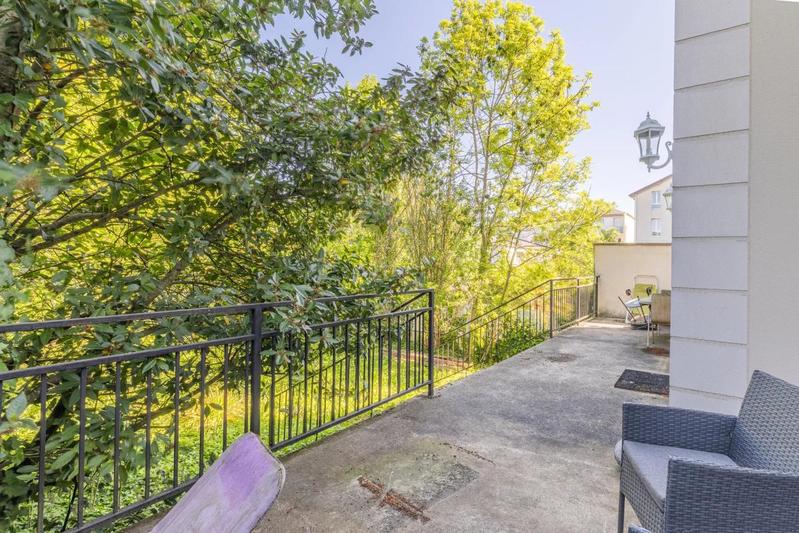 Maison - 166 m² - 7 pièces