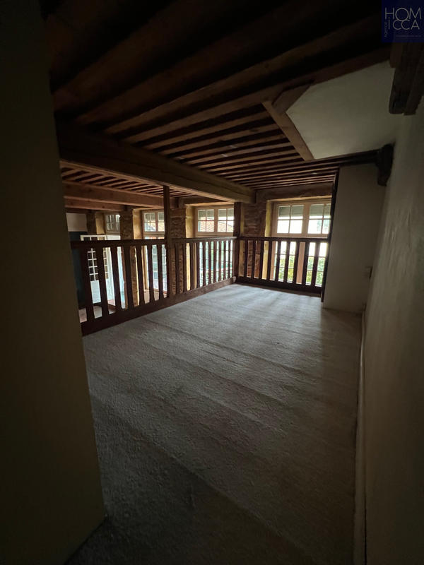 Appartement - 100 m² - 3 pièces