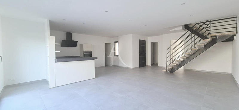 Maison - 135 m² - 4 pièces