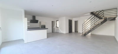 Maison - 135 m² - 4 pièces