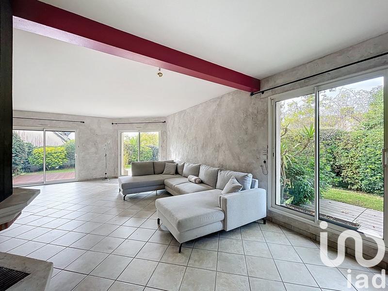 Maison - 183 m² - 7 pièces