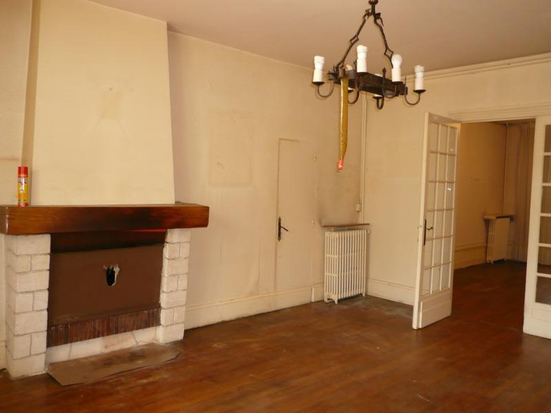 Maison - 261 m² - 12 pièces