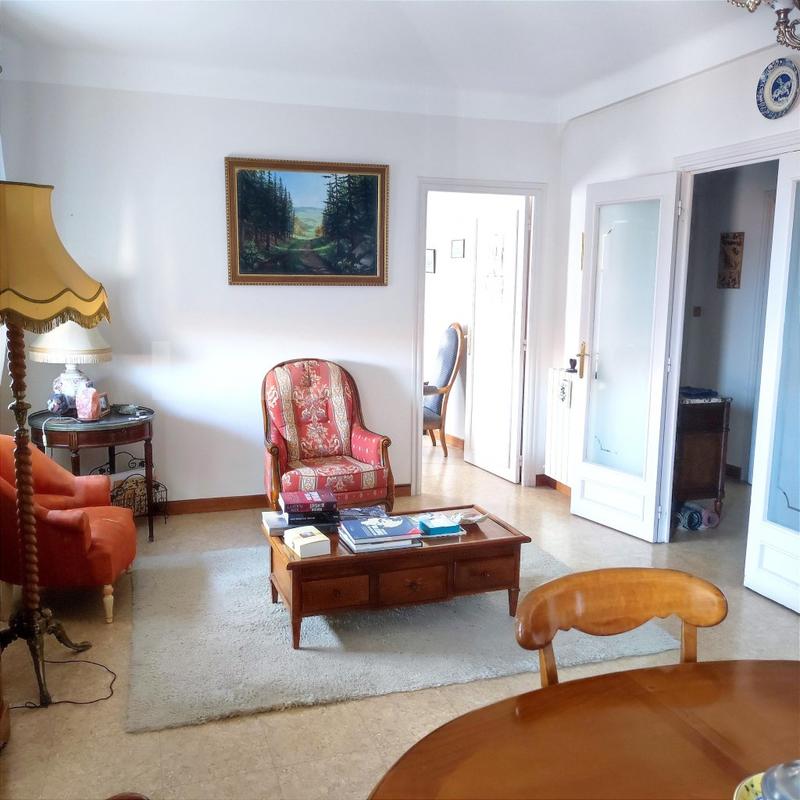 Appartement - 118 m² - 6 pièces