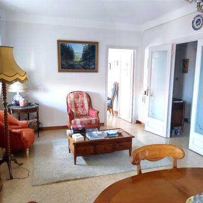 Appartement - 118 m² - 6 pièces