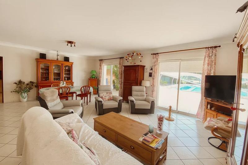 Maison - 142 m² - 6 pièces