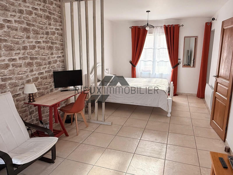 Propriété - 235 m² - 7 pièces