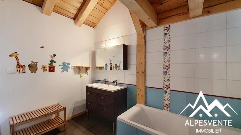 Maison - 162 m² - 4 pièces