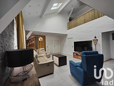 Maison - 200 m² - 7 pièces