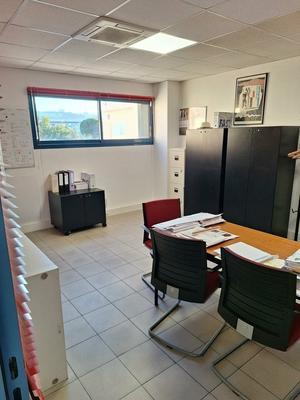 Bureau - 105 m²