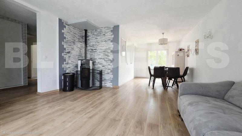 Maison - 102 m² - 6 pièces