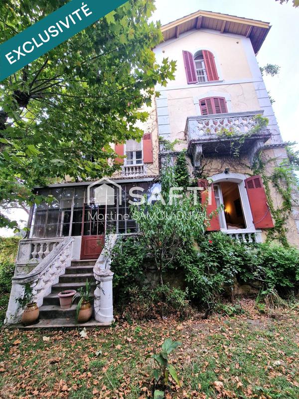 Maison - 200 m² - 9 pièces