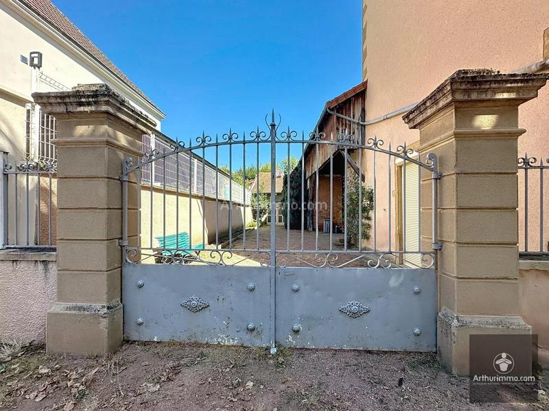 Immeuble - 185 m² - 10 pièces