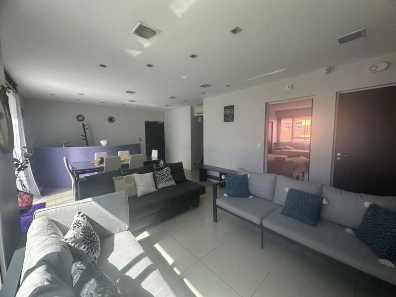 Appartement - 92 m² - 4 pièces