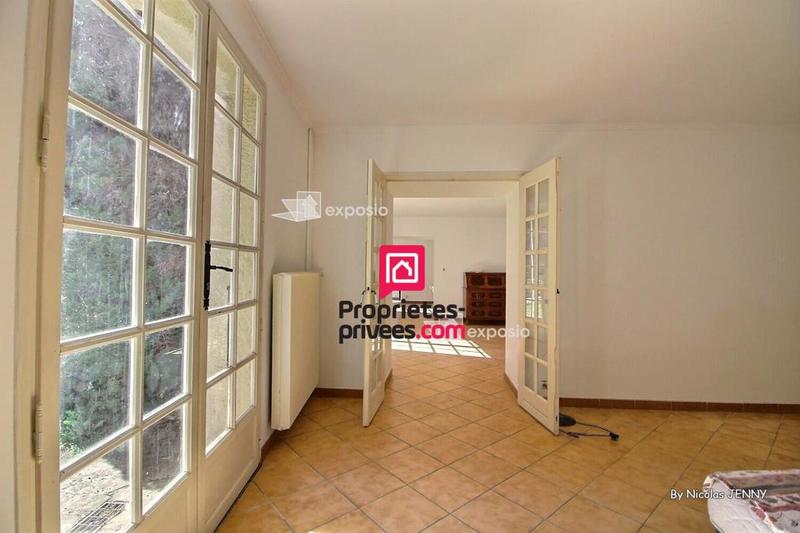 Maison - 266 m² - 7 pièces