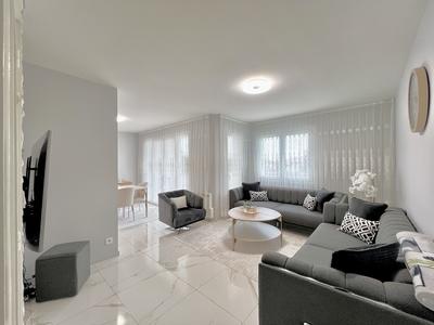 Appartement - 94 m² - 5 pièces