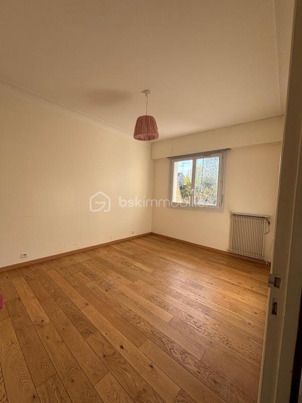 Maison - 183 m² - 7 pièces