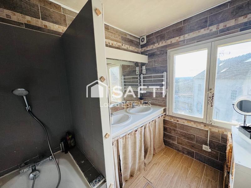 Maison - 90 m² - 5 pièces