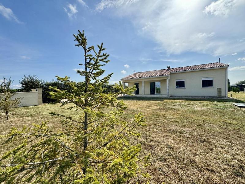 Maison - 95 m² - 4 pièces