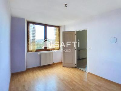 Maison - 85 m² - 4 pièces