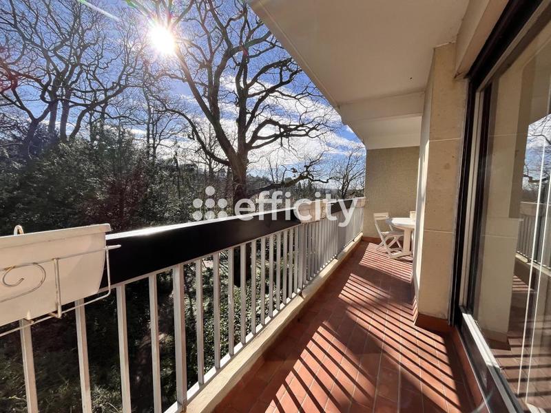 Appartement - 92 m² - 4 pièces