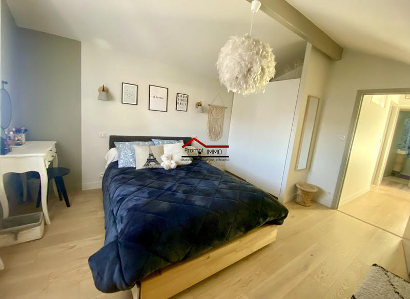 Maison ancienne - 195 m² - 8 pièces