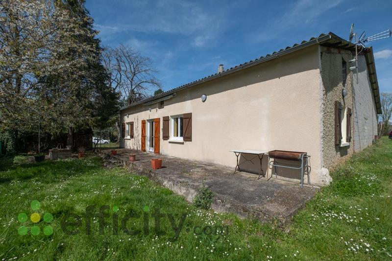 Maison - 90 m² - 3 pièces