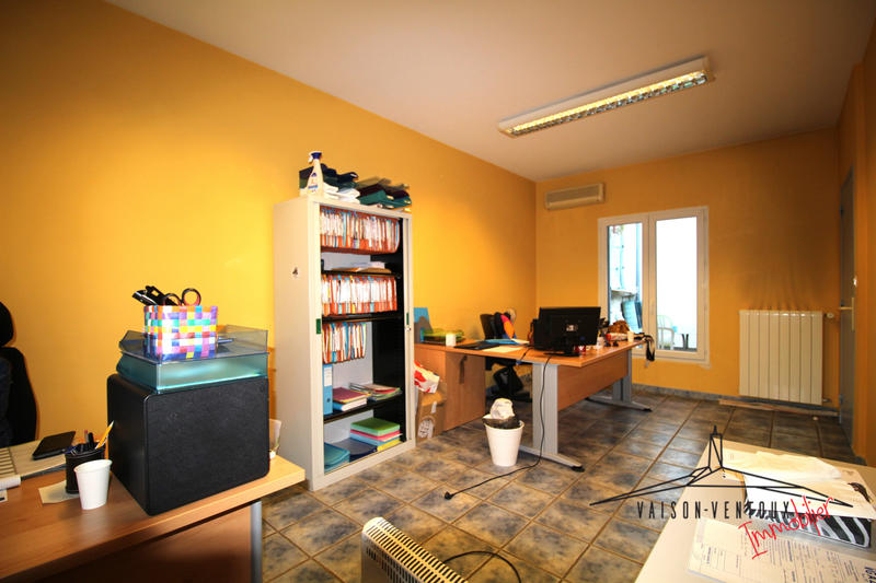Bureau - 250 m² - 9 pièces