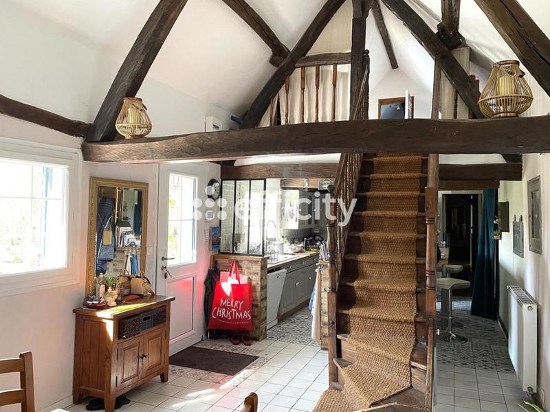 Maison ancienne - 182 m² - 8 pièces