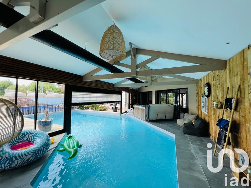 Maison de maîtres - 300 m² - 7 pièces