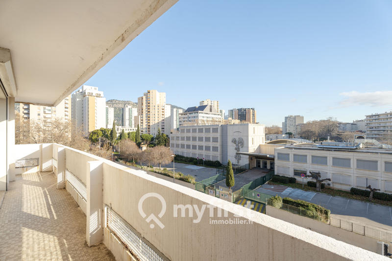 Appartement - 83 m² - 4 pièces