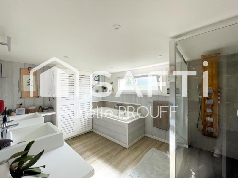 Maison - 191 m² - 8 pièces