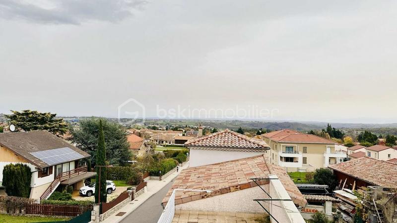 Maison de ville - 75 m² - 4 pièces