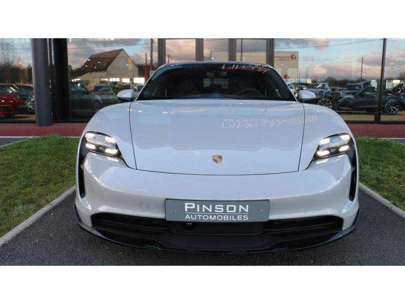 Porsche taycan Cross Turismo Electric Break 4s