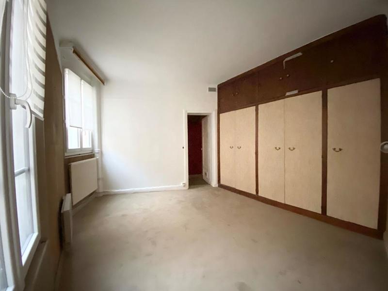 Appartement - 80 m² - 5 pièces