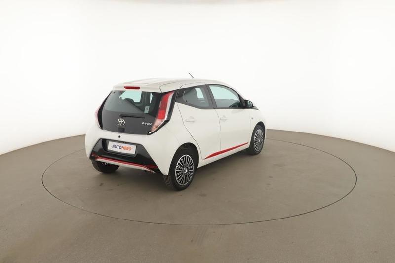 Toyota Aygo 1.0 Vvt-i X-Play 5p 69 ch