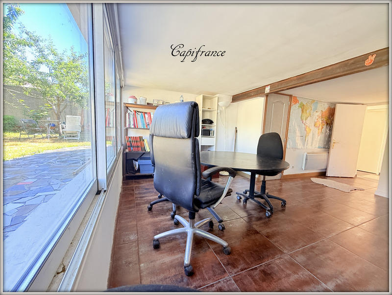 Maison - 185 m² - 8 pièces