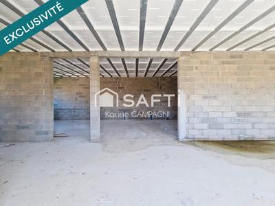 Local commercial - 1 009 m² - 5 pièces