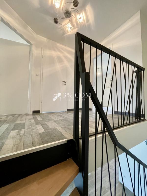 Maison - 99 m² - 5 pièces